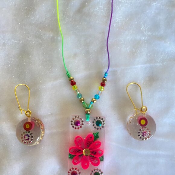 Quilling Love Rainbow Flowers Set - Picture 3 of 6